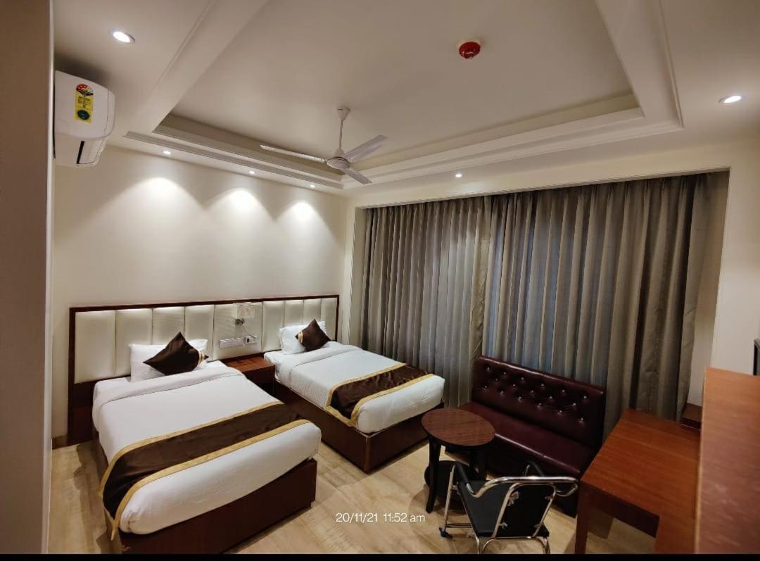 Mds Royal Resort Tulsipur Eksteriør billede